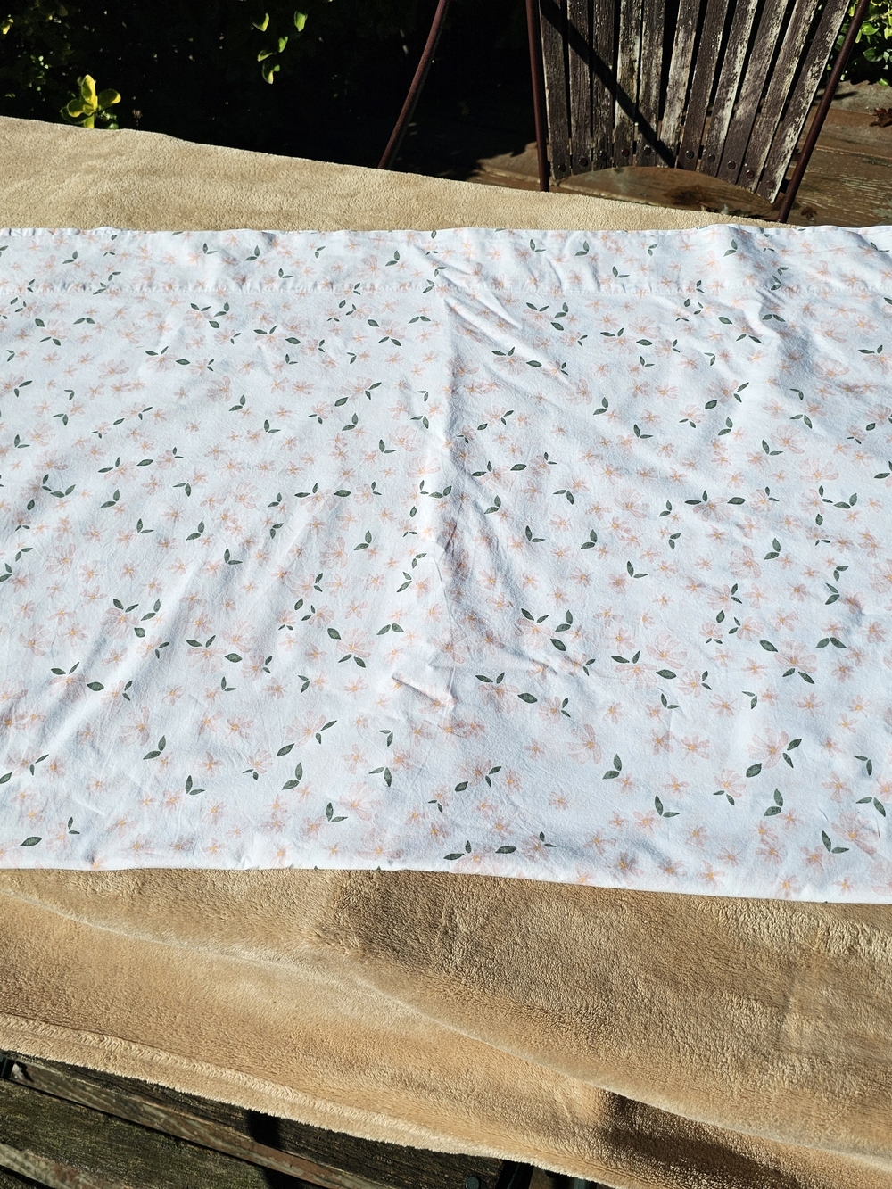 Pottery Barn Kids Floral Full Size Flat Sheet - White, Pink & Green